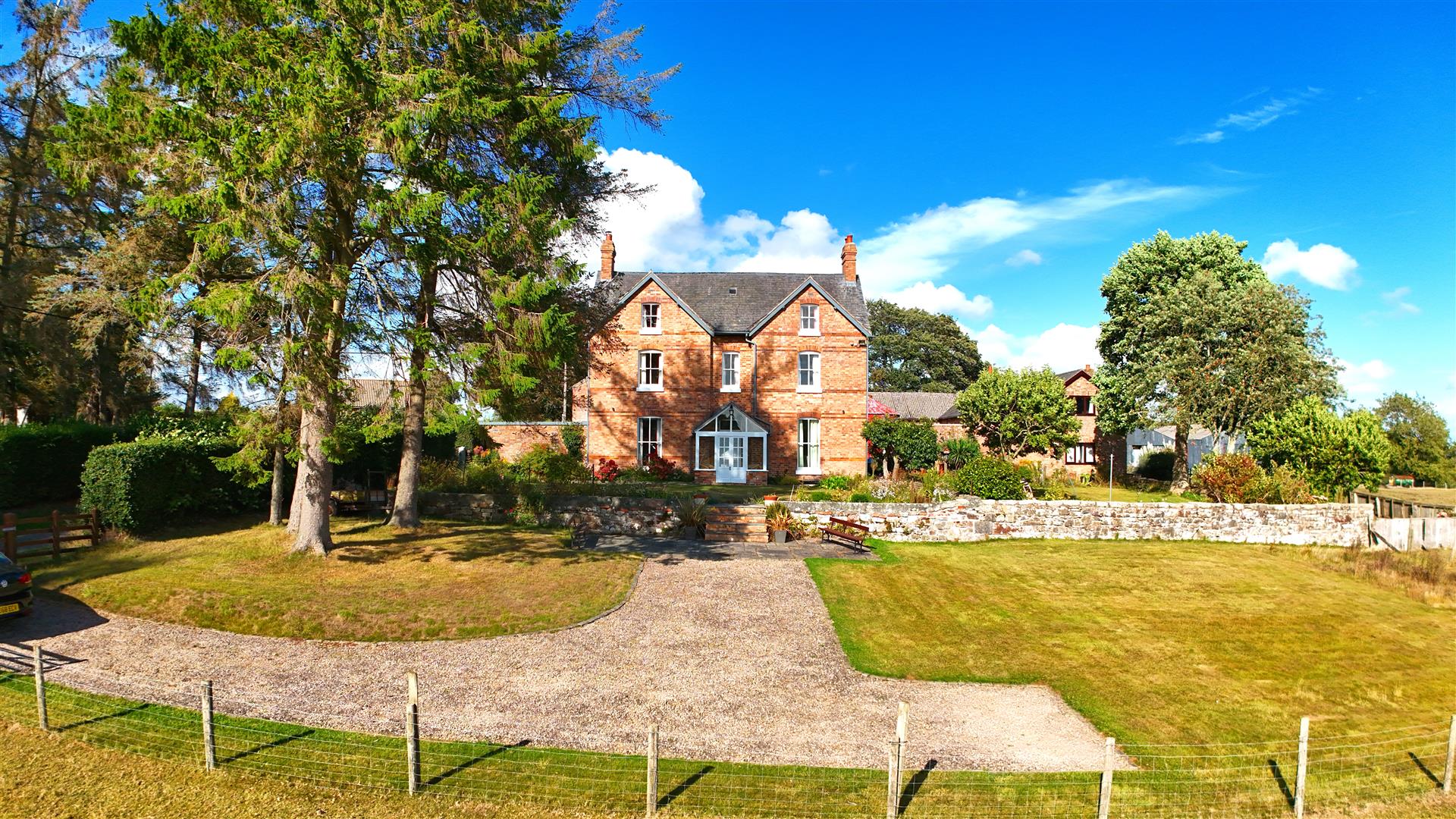 Bryn Y Mapsis Nant Lane, Oswestry, SY10 9AL For Sale Bryn Y Mapsis Nant Lane, Oswestry, SY10 9AL For Sale